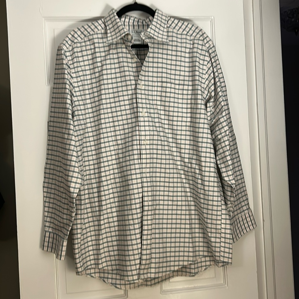 LL BEAN Button Down Shirt